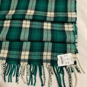 J. CREW Factory Green plaid Oversized Acrylic Fringe Unisex ladies Scarf NWT